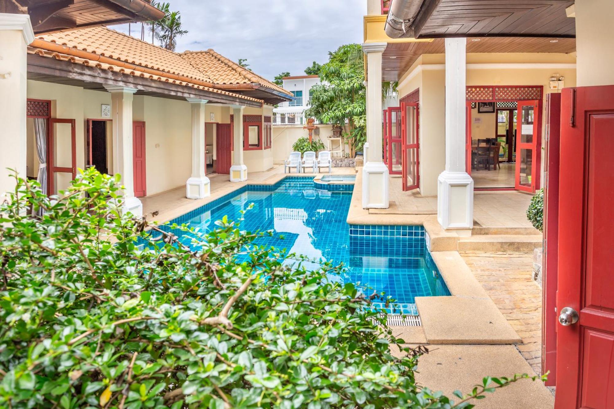 Bali Pool Villa, 5 Min To Walking Street & The Beaches Pattaya Luaran gambar